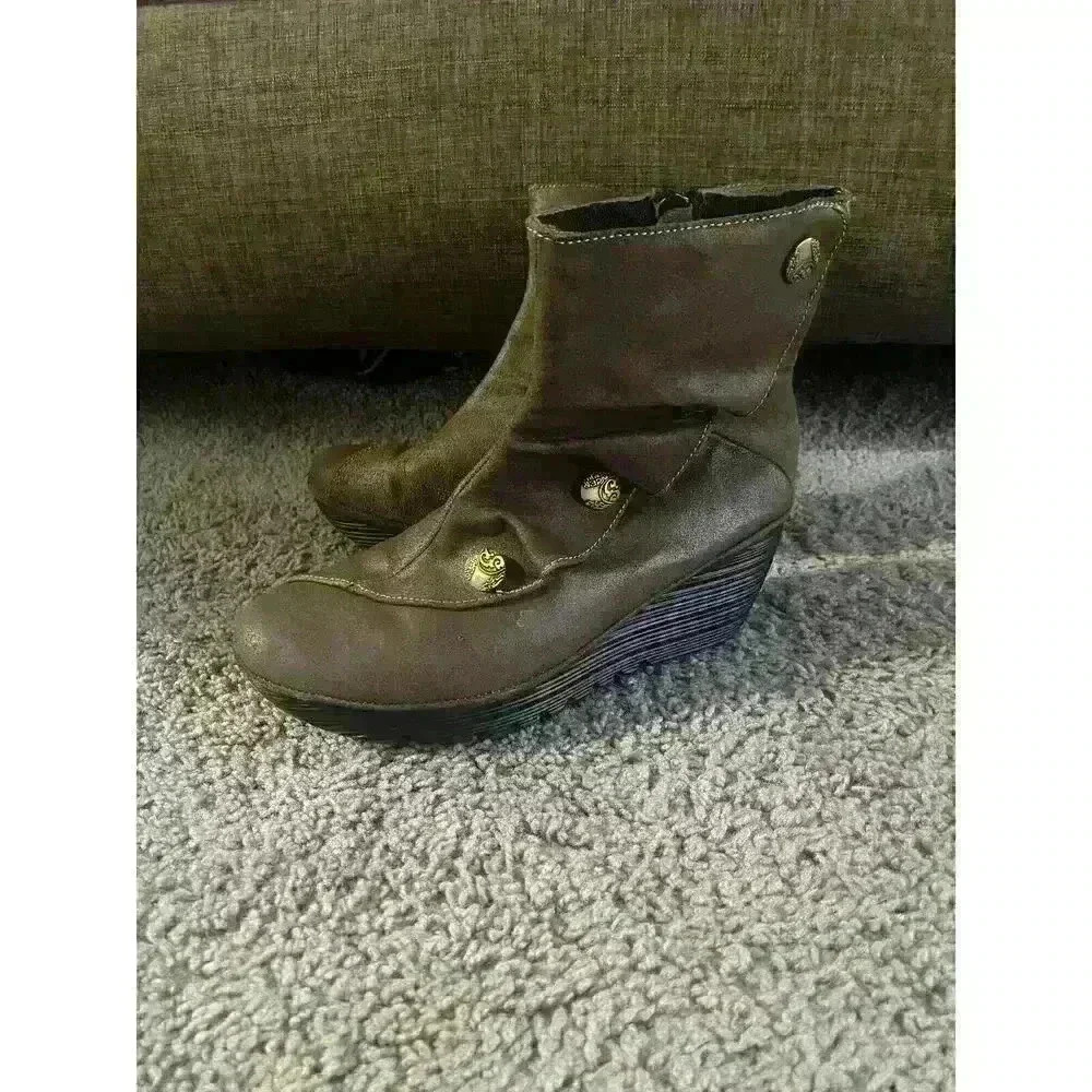 Bernie Mav Womens Boots Size 38 Zip up Brown